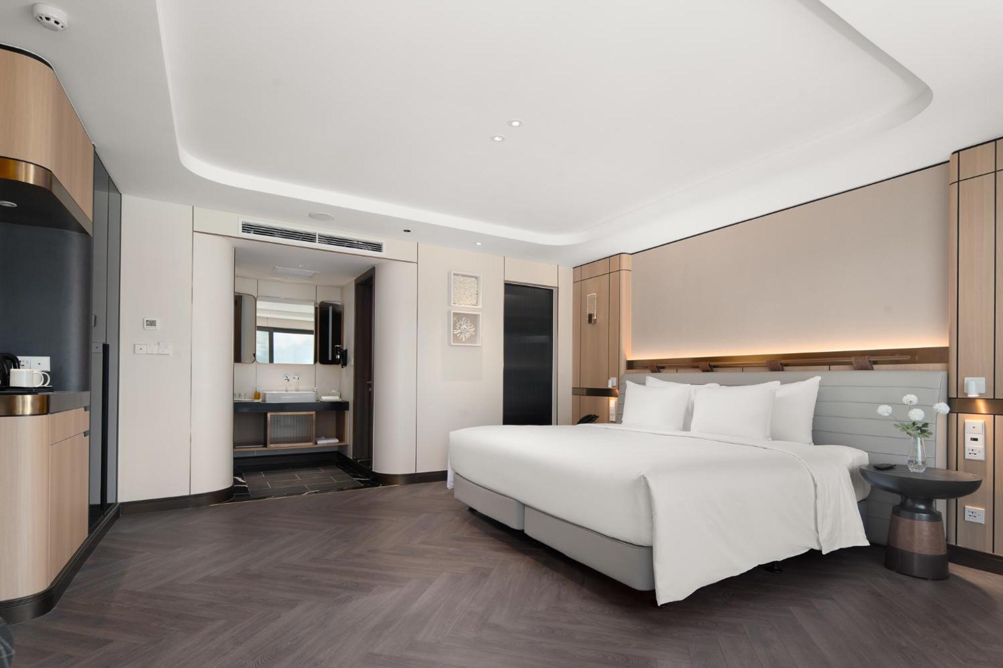 Grand Pioneers Halong Bay Cruise 2 Hotel ฮาลอง ภายนอก รูปภาพ